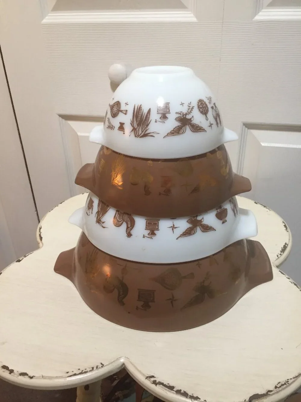 Set 4 Pyrex Mixing Bowls EARLY AMERICAN Gold Cinderella Nesting 441 442 443 444